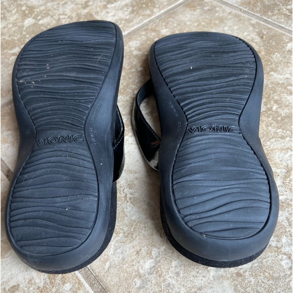 Vionic Mona, Like New! Sz 6 - Picture 4 of 5